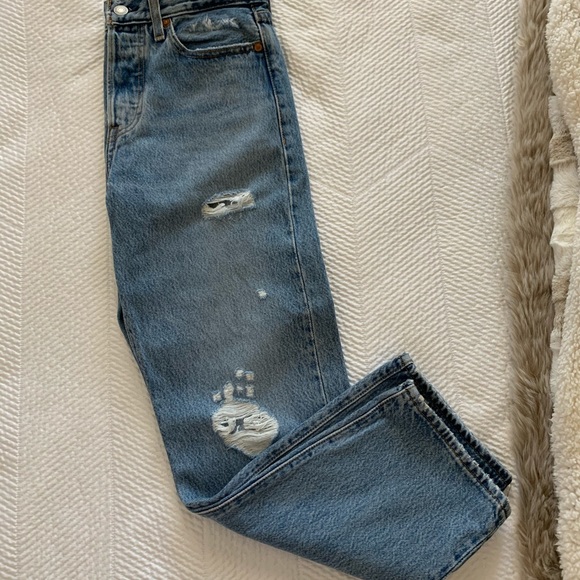 Levi’s Jeans - Picture 2 of 5